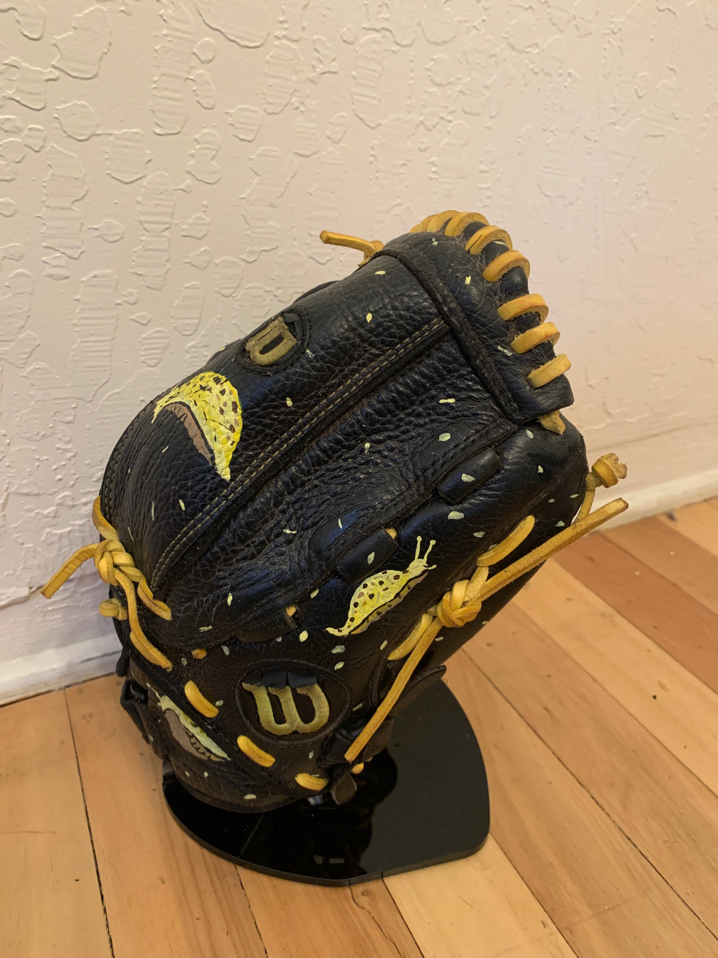 Wilson A500 11.5" Fast Pitch Glove - Banana Slugs